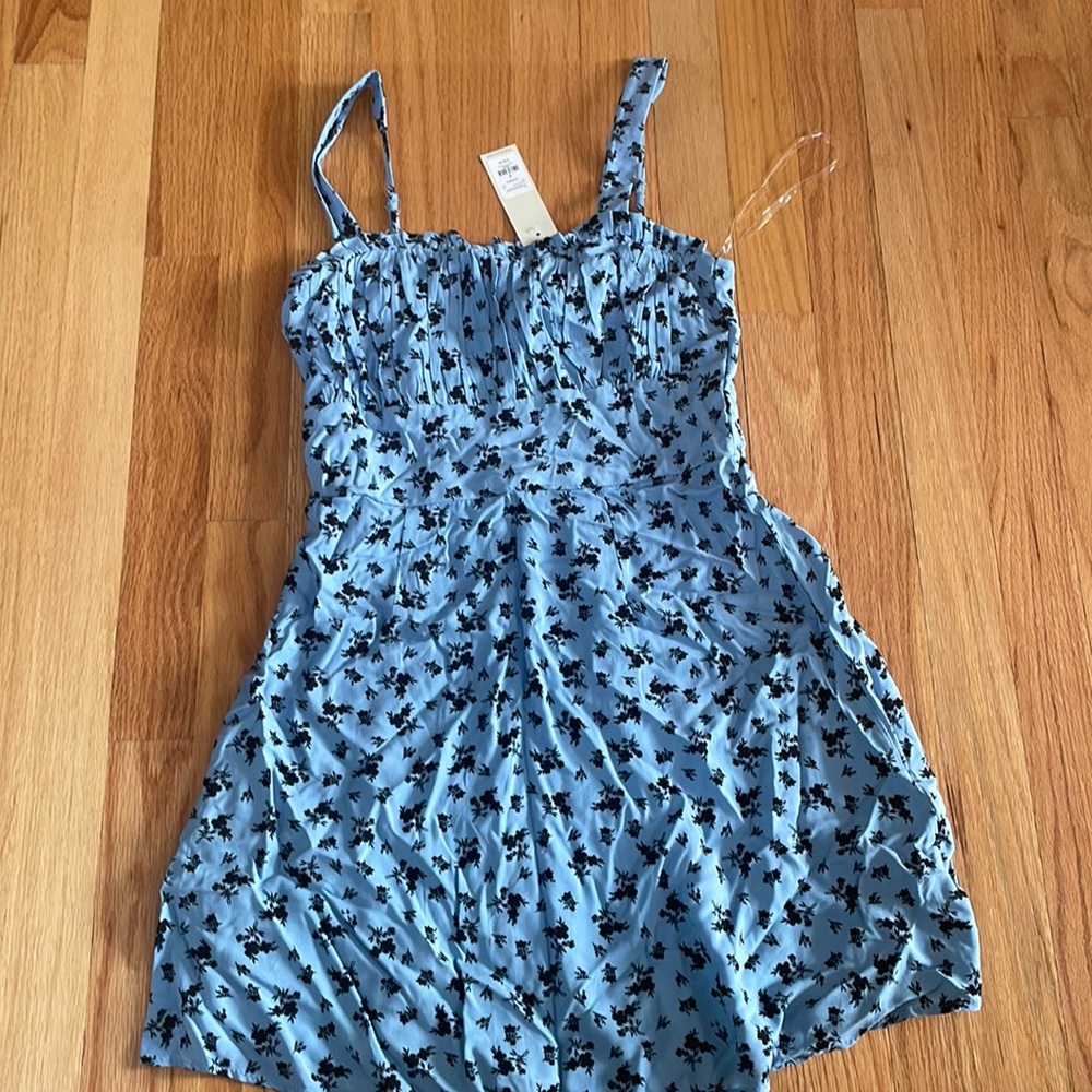NWT light blue with black flowers Francesca’s dress